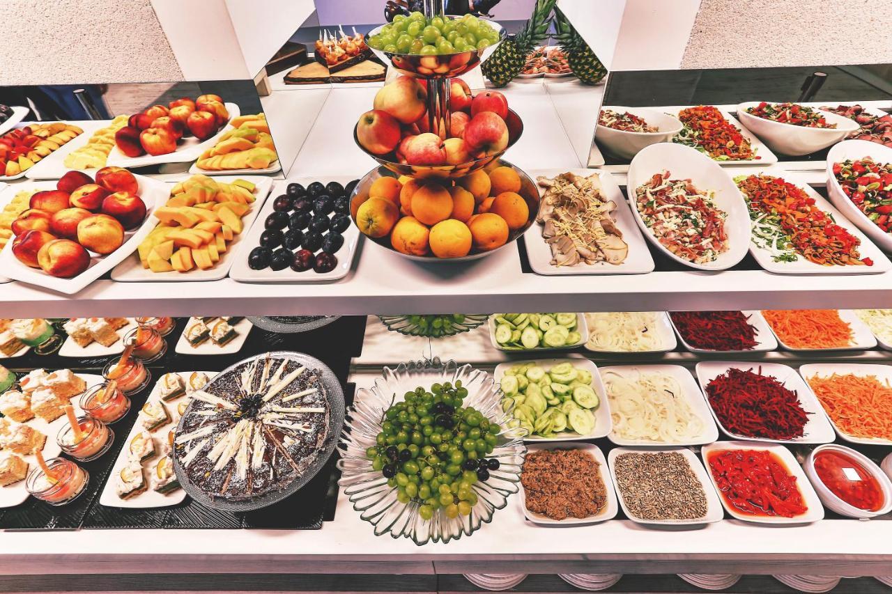 Carine Hotel Park Bijela Ngoại thất bức ảnh