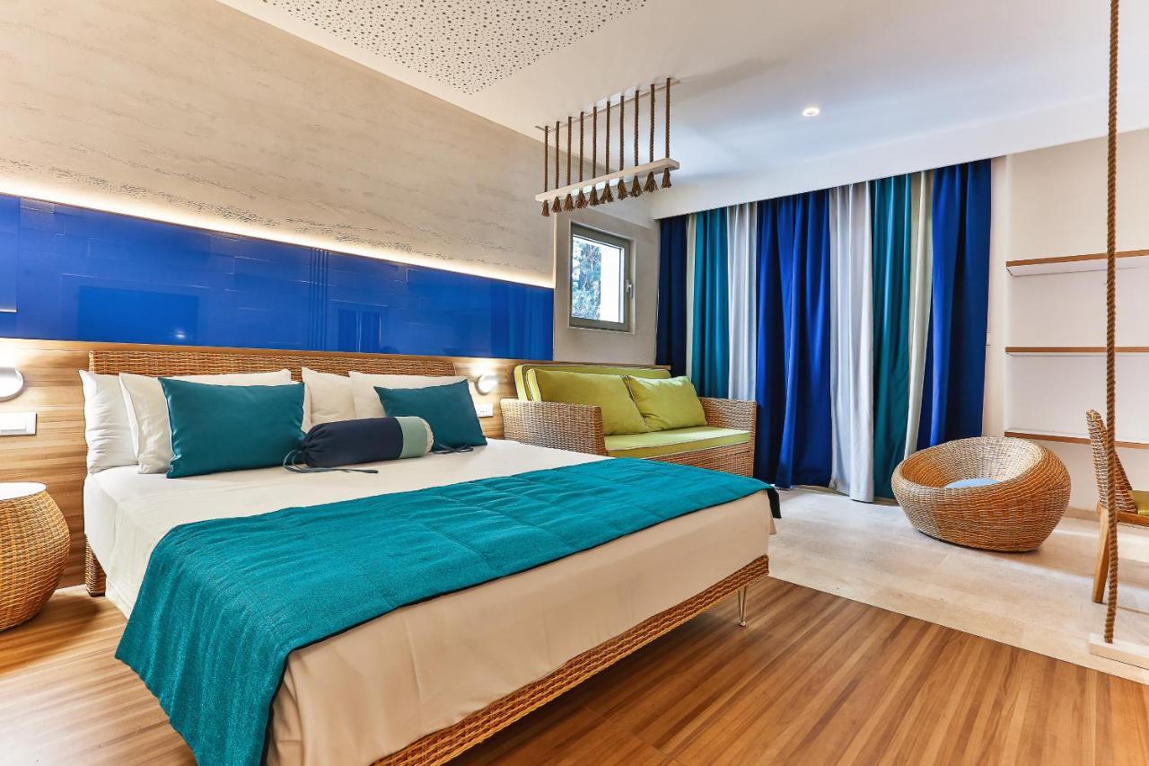 Carine Hotel Park Bijela Ngoại thất bức ảnh